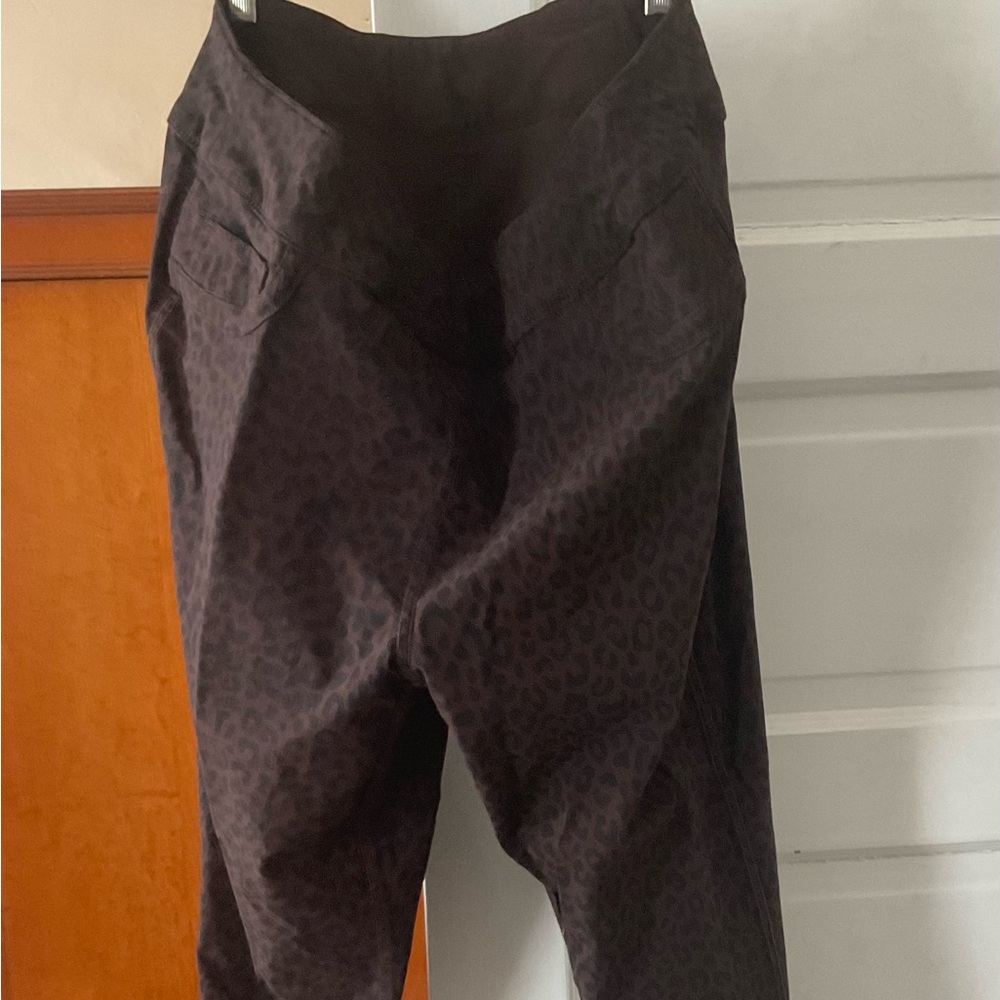 Animal print jeggings